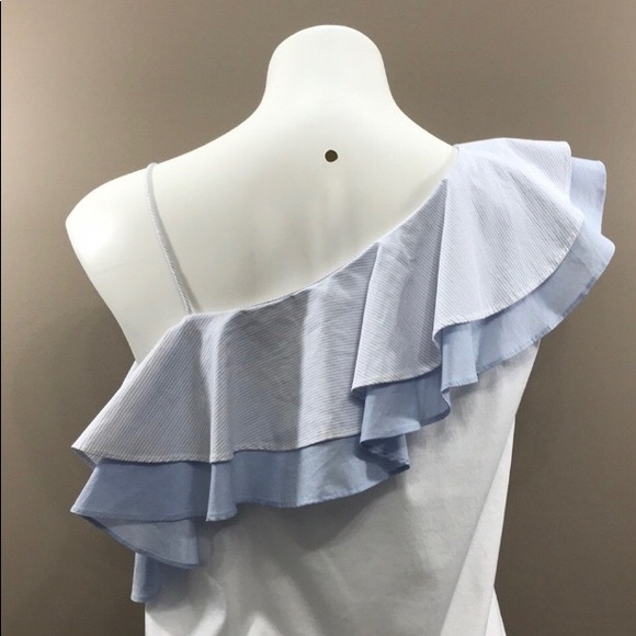 Ruffled one shoulder blouse. NWOT - Picture 5 of 6